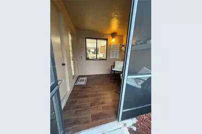 437 Lakeview Dr #104, Weston, FL 33326 - Photo 6