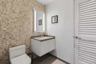 88 SW 7th St, Miami, FL 33130 - Photo 20