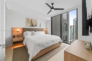 159 NE 6th St, Miami, FL 33132 - Photo 18