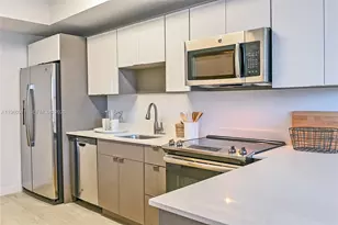 321 NE 26th St, Miami, FL 33137 - Photo 16