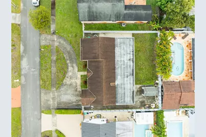 20103 NW 57th Pl, Hialeah, FL 33015 - Photo 28