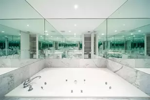 5415 Collins Ave, Miami Beach, FL 33140 - Photo 20