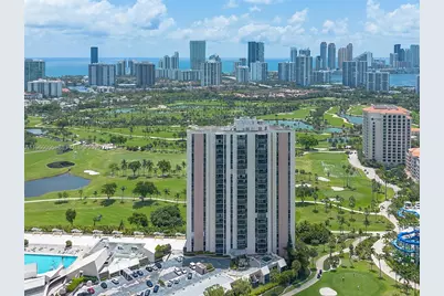 20301 W Country Club Dr #728, Aventura, FL 33180 - Photo 6