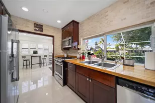 31 SE 12th St, Pompano Beach, FL 33060 - Photo 10