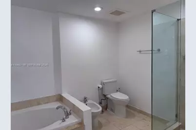 3330 NE 190th St #1815, Aventura, FL 33180 - Photo 16