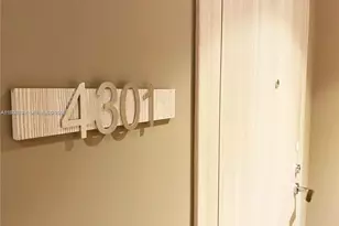 1000 Brickell Plaza, Miami, FL 33131 - Photo 18