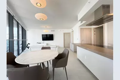 1000 Brickell Plz #4301, Miami, FL 33131 - Photo 8