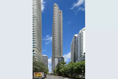 1000 Brickell Plz #4301, Miami, FL 33131 - Photo 50