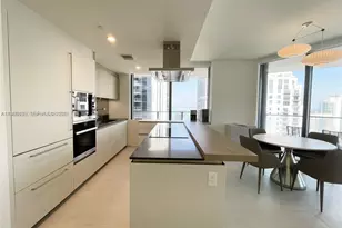 1000 Brickell Plaza, Miami, FL 33131 - Photo 8