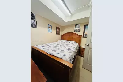 1589 W 73rd St, Hialeah, FL 33014 - Photo 16