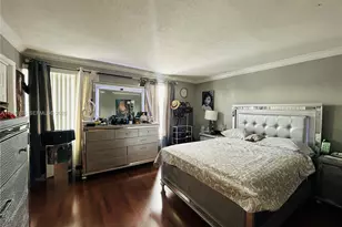 1589 W 73rd St, Hialeah, FL 33014 - Photo 10