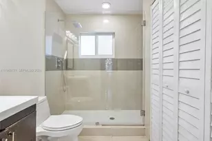 5517 Sardinia St, Coral Gables, FL 33146 - Photo 6