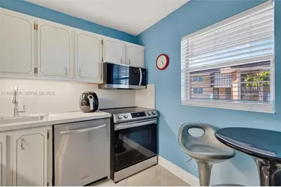 2901 NW 46th Ave #306, Lauderdale Lakes, FL 33313 - Photo 4
