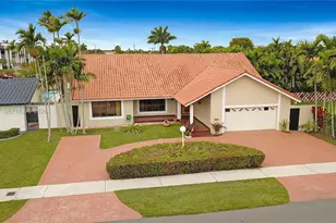 2220 SW 90th Ave, Miami, FL 33165 - Photo 2