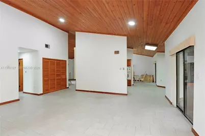 2220 SW 90th Ave, Miami, FL 33165 - Photo 8