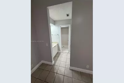 1364 Cottonwood Cir #1364, Weston, FL 33326 - Photo 16