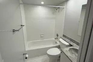 1364 Cottonwood Cir, Weston, FL 33326 - Photo 24