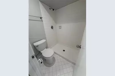 1364 Cottonwood Cir #1364, Weston, FL 33326 - Photo 10