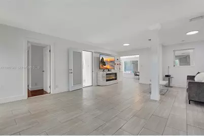 701 NE 8th St, Pompano Beach, FL 33060 - Photo 38