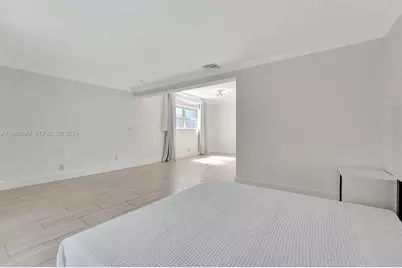 701 NE 8th St, Pompano Beach, FL 33060 - Photo 12