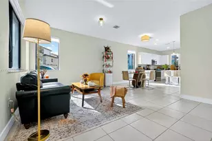 4426 NW 83rd Pkwy, Doral, FL 33166 - Photo 14