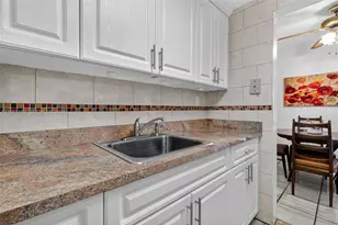 16901 NE 13th Ave, Miami, FL 33162 - Photo 4