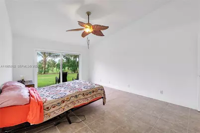 5667 N Cameo Dr N, Boca Raton, FL 33433 - Photo 26