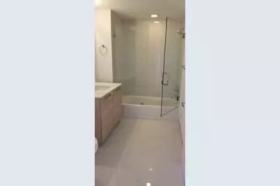 16385 Biscayne Blvd #1516, Miami, FL 33160 - Photo 6