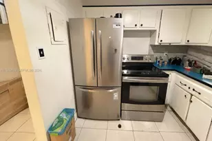 18707 NE 2nd Ave, Miami, FL 33179 - Photo 4