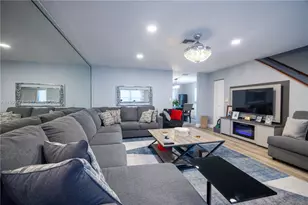 898 NW 47th St, Deerfield Beach, FL 33064 - Photo 4