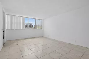 100 Golden Isles Dr, Hallandale Beach, FL 33009 - Photo 20