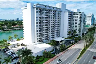 5700 Collins Ave, Miami Beach, FL 33140 - Photo 16