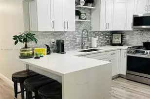 7039 SW 115th Pl, Miami, FL 33173 - Photo 2