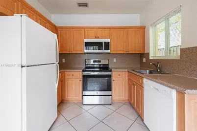 3134 Hibiscus St, Miami, FL 33133 - Photo 16