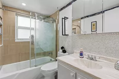 5100 Washington St #207, Hollywood, FL 33021 - Photo 30