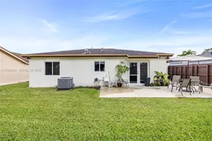 20814 SW 126th Ct, Miami, FL 33177 - Photo 4