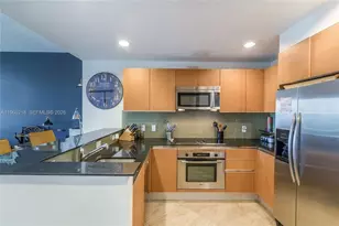 1060 Brickell Ave, Miami, FL 33131 - Photo 2