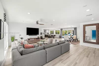 2809 NE 32nd St, Lighthouse Point, FL 33064 - Photo 8