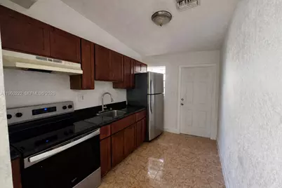 1950 Washington Ave #2, Opa-Locka, FL 33054 - Photo 1
