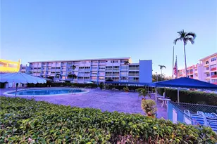 215 SE 3rd Ave, Hallandale Beach, FL 33009 - Photo 20