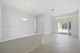 833 Crestview Cir, Weston, FL 33327 - Photo 4