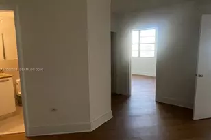 999 Brickell Bay Dr, Miami, FL 33131 - Photo 22