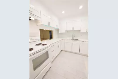 215 SE 3rd Ave #307C, Hallandale Beach, FL 33009 - Photo 16