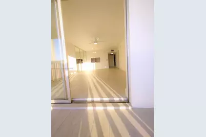 215 SE 3rd Ave #307C, Hallandale Beach, FL 33009 - Photo 4