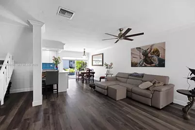 8512 SW 103rd Ave, Miami, FL 33173 - Photo 6