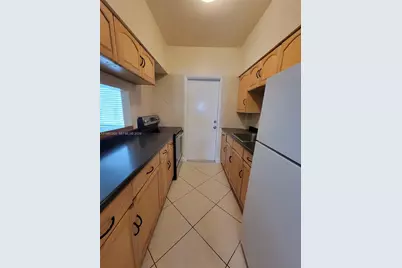 835 Lenox Ave #312, Miami Beach, FL 33139 - Photo 8