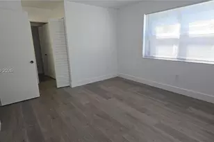 8540 SW 212th St, Cutler Bay, FL 33189 - Photo 32