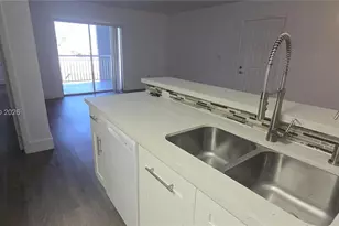 8540 SW 212th St, Cutler Bay, FL 33189 - Photo 10