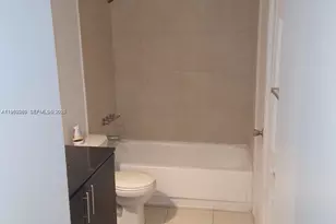 488 NW 165 St Rd, Miami, FL 33169 - Photo 6