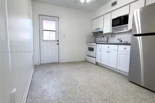 695 NW 44th Ave, Miami, FL 33126 - Photo 14